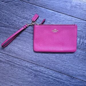Coach Wristlet - Fuschia